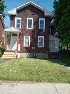 /international/us/370-w-3rd-street-elmira-ny-110107732775/