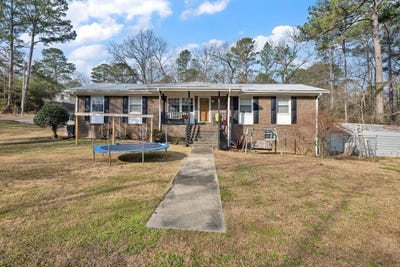 /international/us/304-w-6th-st-jasper-al-110105326389/