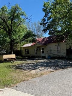 /international/us/1411-w-broadway-sulphur-ok-110107150734/