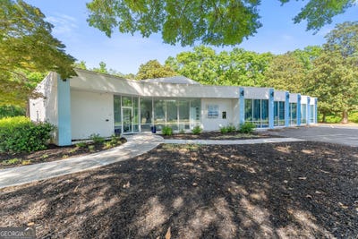 /international/us/1596-washington-street-jefferson-ga-110107847966/