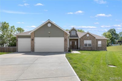 /international/us/128-plymouth-court-troy-mo-110107545835/