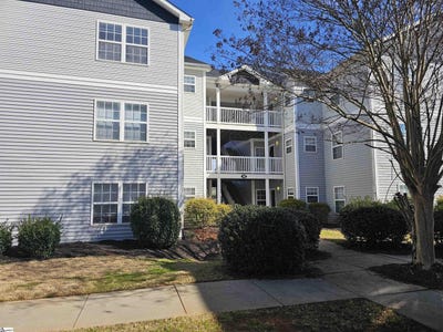 /international/us/102-universtiy-village-drive-central-sc-110105702417/