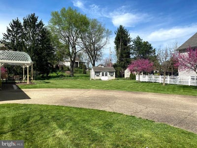 /international/us/400-century-drive-drive-greencastle-pa-110100773098/