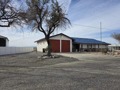 /international/us/2351-oahu-lane-salton-city-ca-110104441798/