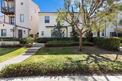 /international/us/56-painted-trellis-irvine-ca-110109002921/