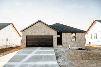 /international/us/1008-fenli-avenue-monett-mo-110120461542/