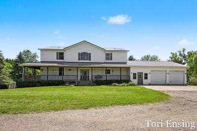 /international/us/4654-w-woods-road-sidney-mi-110108441080/