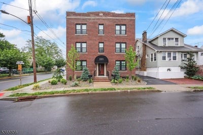 /international/us/220-passaic-ave-belleville-twp-nj-110100314882/