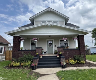 /international/us/407-n-walnut-street-creston-ia-110108192024/