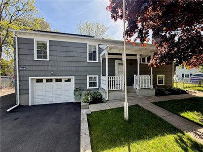 /international/us/770-metacom-avenue-bristol-ri-110108142984/