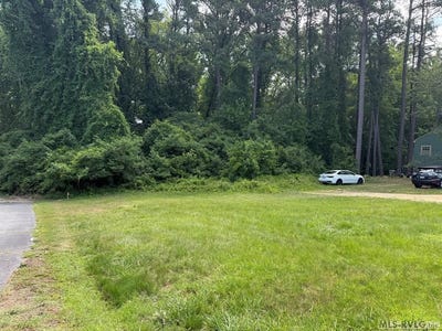 /international/us/511-e-atlantic-street-south-hill-va-110109050298/