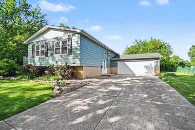 /international/us/15405-james-drive-oak-forest-il-110108387860/