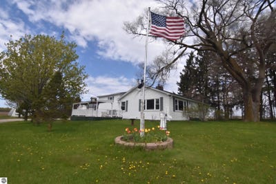 /international/us/11663-n-11-road-buckley-mi-110108281837/