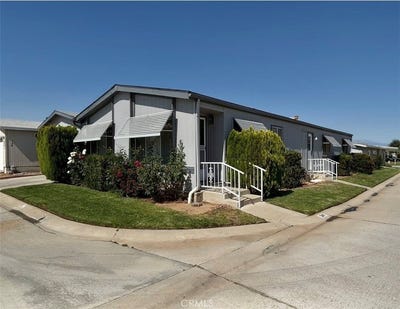 /international/us/27250-murrieta-road-menifee-ca-110108252515/