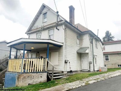 /international/us/751-snider-street-morgantown-wv-110108193811/