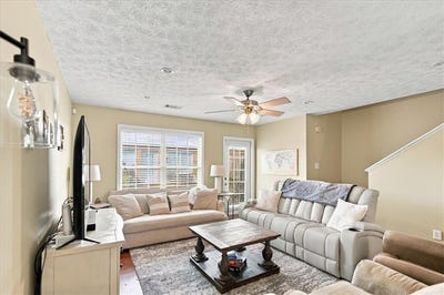 /international/us/1477-donahue-drive-n-auburn-al-110120528110/