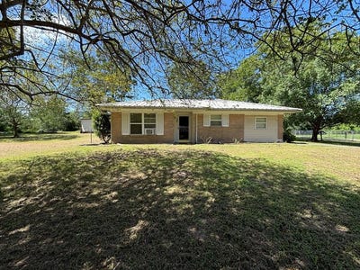 /international/us/422-old-railroad-st-groveton-tx-110119317234/