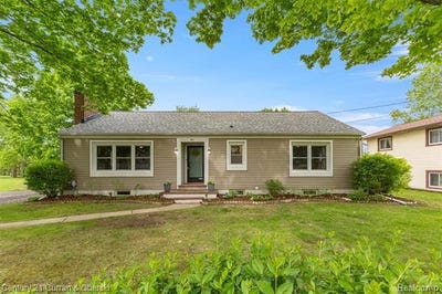 /international/us/411-s-adrian-street-tecumseh-mi-110108335249/