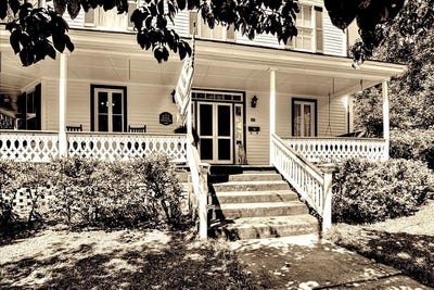 /international/us/501-buncombe-street-edgefield-sc-110096073428/