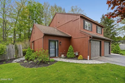 /international/us/23b-woodcliffe-drive-clifton-park-ny-110108073349/
