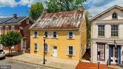 /international/us/308-w-main-street-w-emmitsburg-md-110108205430/