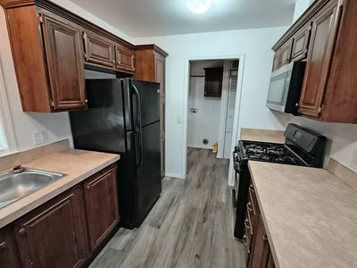 /international/us/386-petrol-rd-bakersfield-ca-110107573459/