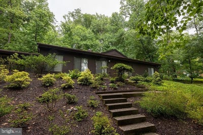 /international/us/13-bridlewood-court-owings-mills-md-110108733623/