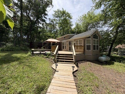 /international/us/2795-e-28th-lot-1400-road-seneca-il-110104240156/