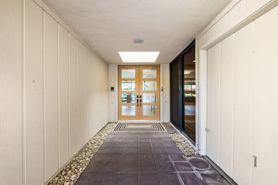 /international/us/29-stanford-drive-rancho-mirage-ca-110107378514/