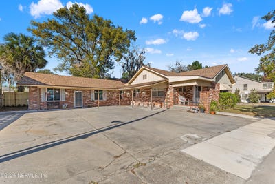 /international/us/34-n-college-street-macclenny-fl-110104252039/