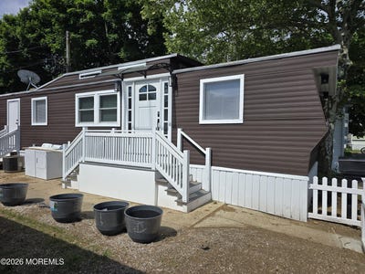 /international/us/9-monique-circle-hazlet-nj-110106621712/
