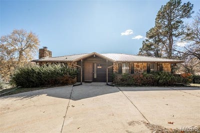 /international/us/1008-barton-road-doniphan-mo-110103473186/