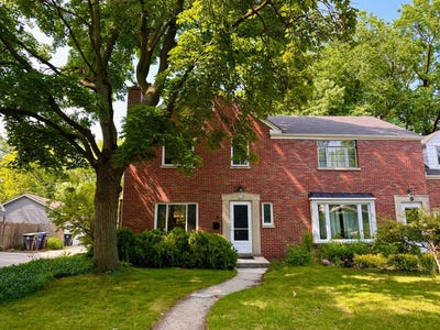 /international/us/2021-grant-street-evanston-il-110108626620/
