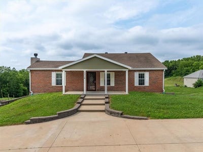 /international/us/1714-ne-county-line-road-st-joseph-mo-110100374738/
