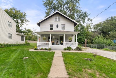 /international/us/1320-46th-street-des-moines-ia-110120002593/