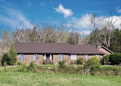 /international/us/398-auction-street-monticello-ky-110094670273/