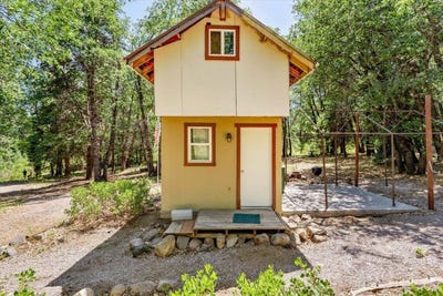 /international/us/2-d13-summit-circle-mccloud-ca-110107958807/