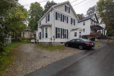 /international/us/34-oak-street-augusta-me-110120083145/