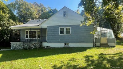 /international/us/1168-county-route-12-new-hampton-ny-110102150345/