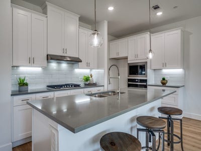 /international/us/5613-woodlands-drive-the-colony-tx-110100967462/