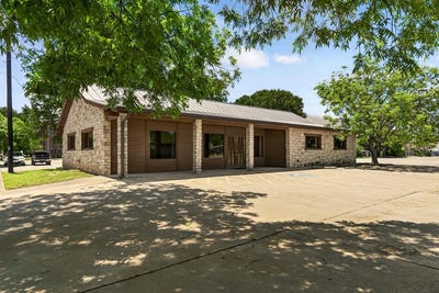/international/us/823-north-st-kerrville-tx-110108501672/