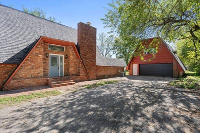 /international/us/3926-county-road-3800-independence-ks-110120487067/