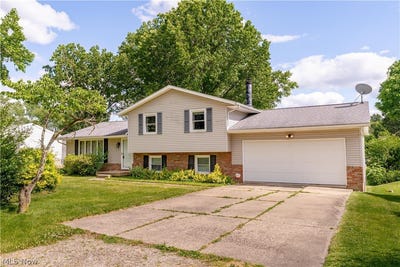 /international/us/8142-walter-street-nw-massillon-oh-110108826662/