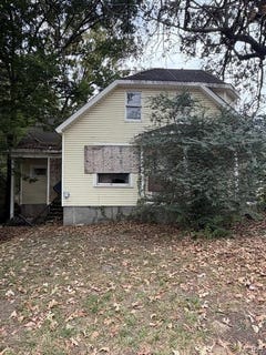 /international/us/523-n-6th-street-poplar-bluff-mo-110120057170/