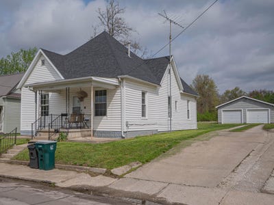 /international/us/705-franklin-ave-moberly-mo-110107280714/