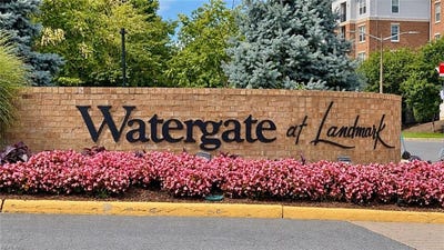 /international/us/309-yoakum-pkwy-alexandria-va-110120888755/
