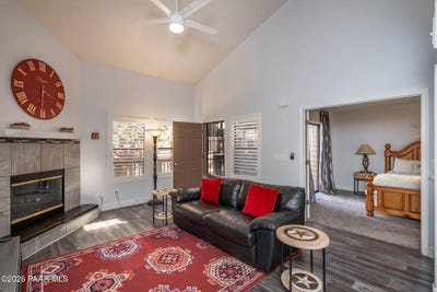 /international/us/237-creekside-circle-prescott-az-110108304586/