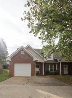 /international/us/2428-e-university-drive-auburn-al-110108139634/