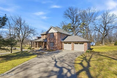 /international/us/916-e-27th-street-baxter-springs-ks-110110355682/