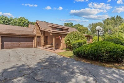 /international/us/301-higgins-drive-baldwinsville-ny-110119715293/